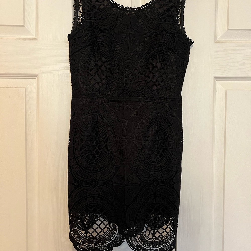 Signature8 Black Lace Sheath Dress